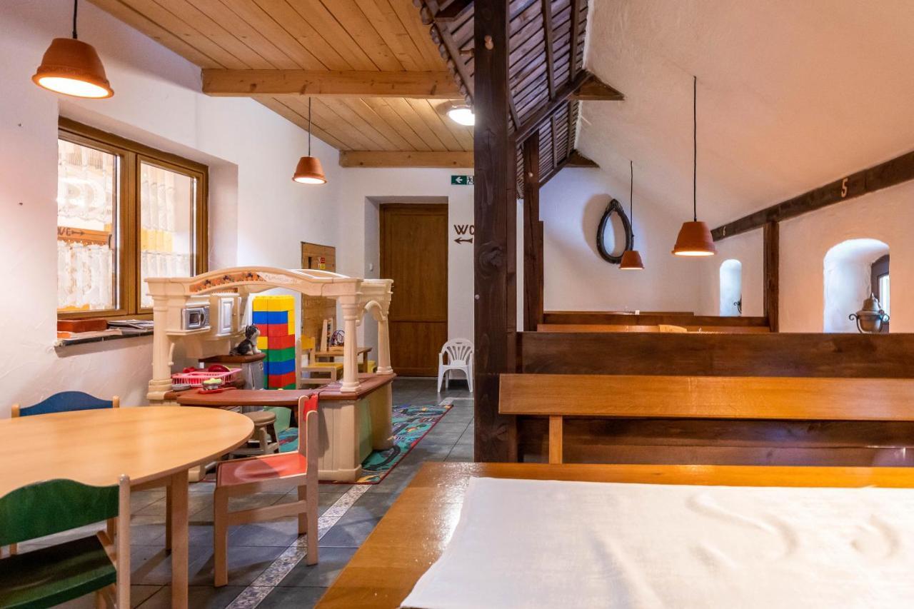 Horsky Hotel Rajska Bouda Malenovice  Exteriör bild